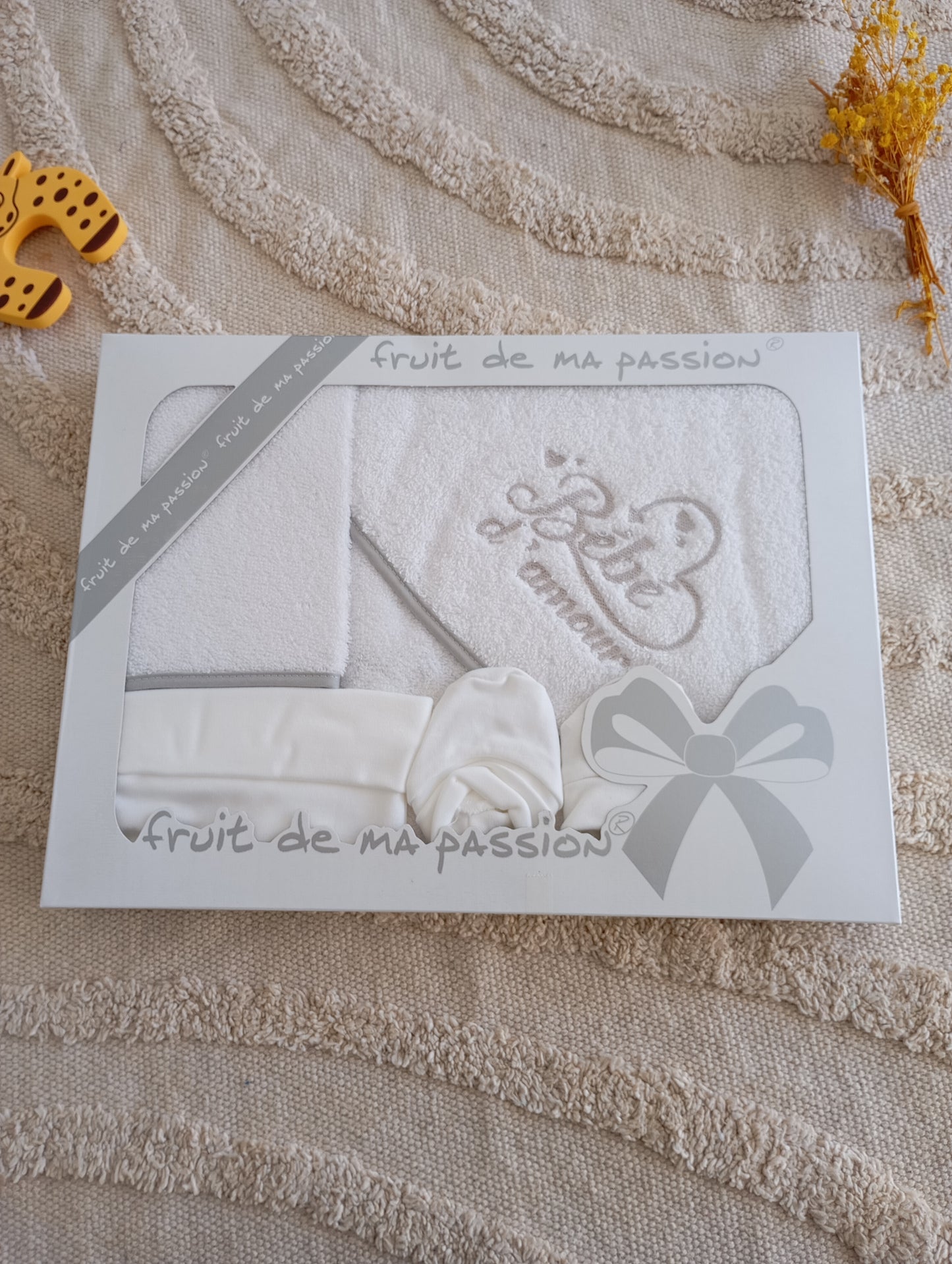 Coffret de bain blanc et gris