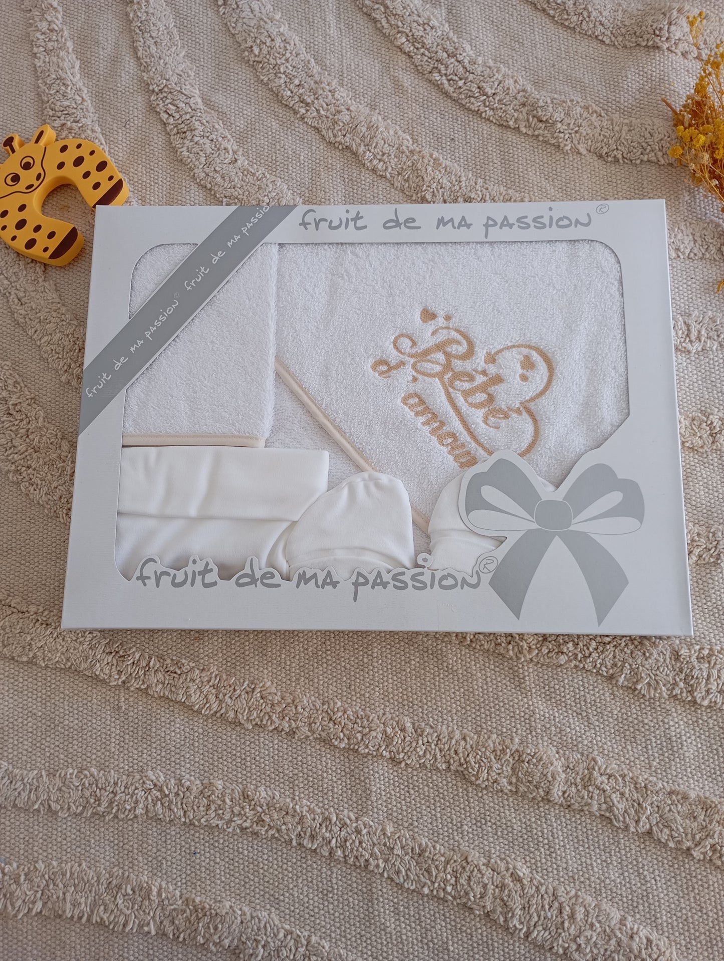 Coffret de bain blanc et beige
