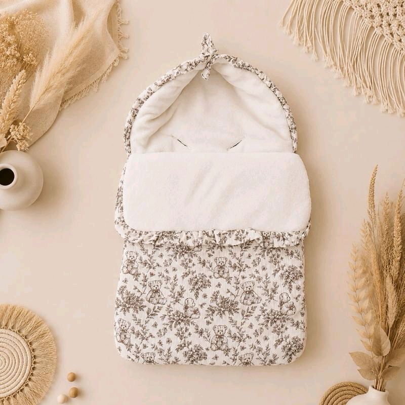 Nid d'ange bébé motif ourson