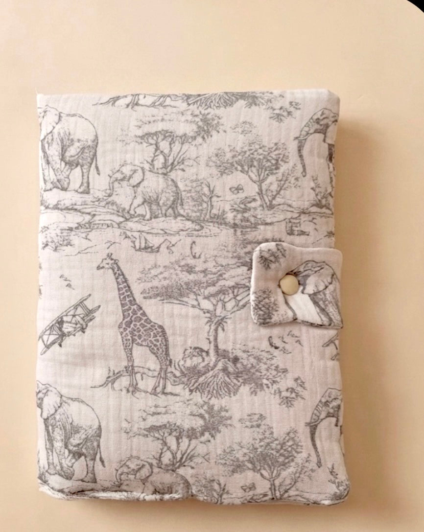Protège carnet de naissance savane gris