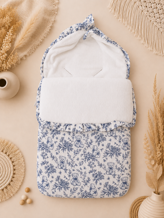 Nid d’ange gaze de coton et polaire ourson bleu