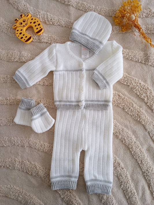 Ensemble bébé 4 pièces blanc et gris