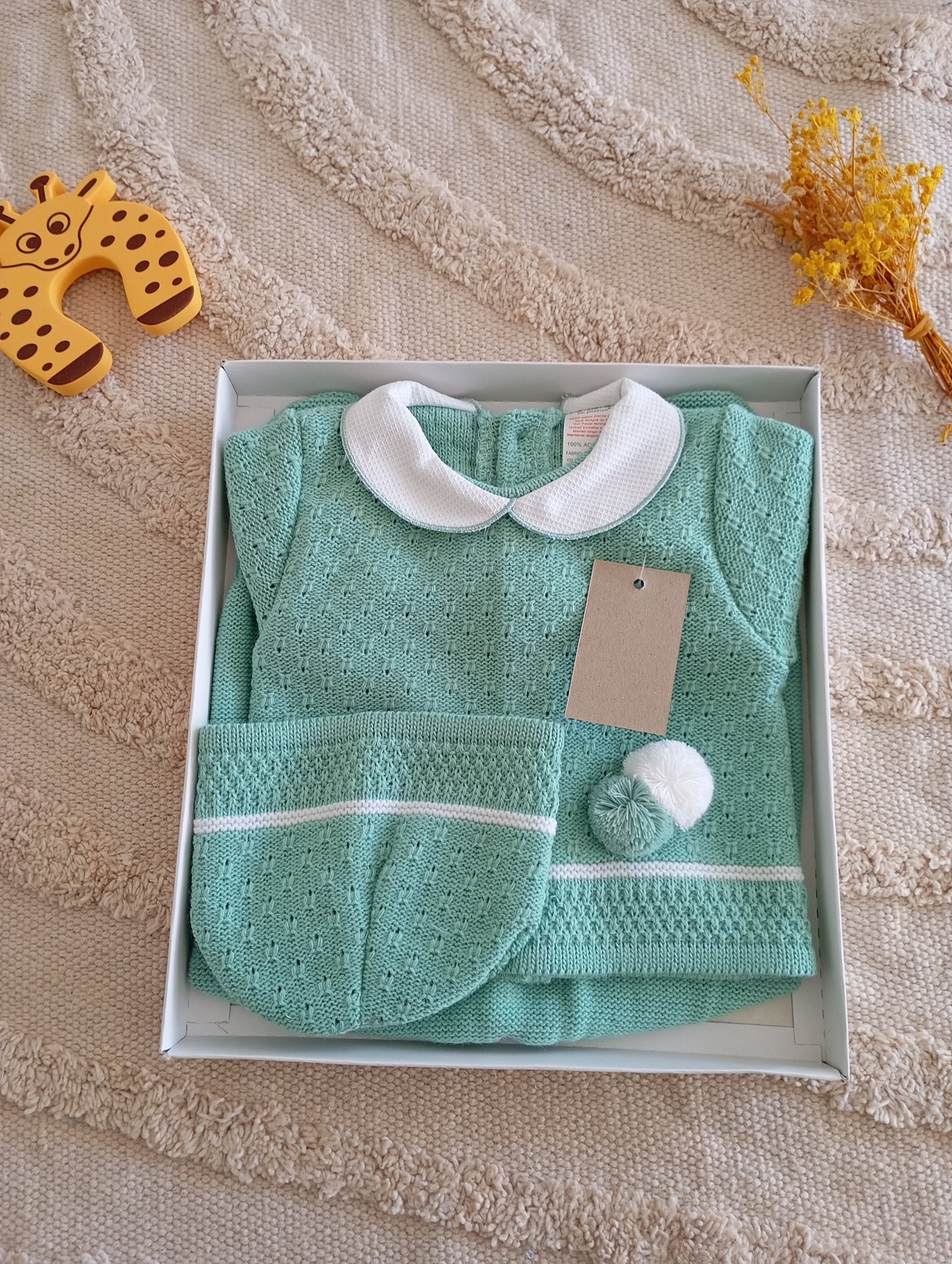 Ensemble bébé vert à pompons